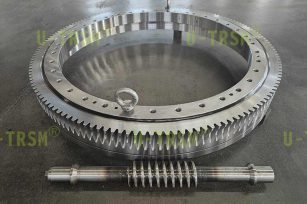 蝸輪蝸桿傳動(dòng)為何“吃力不討好”？